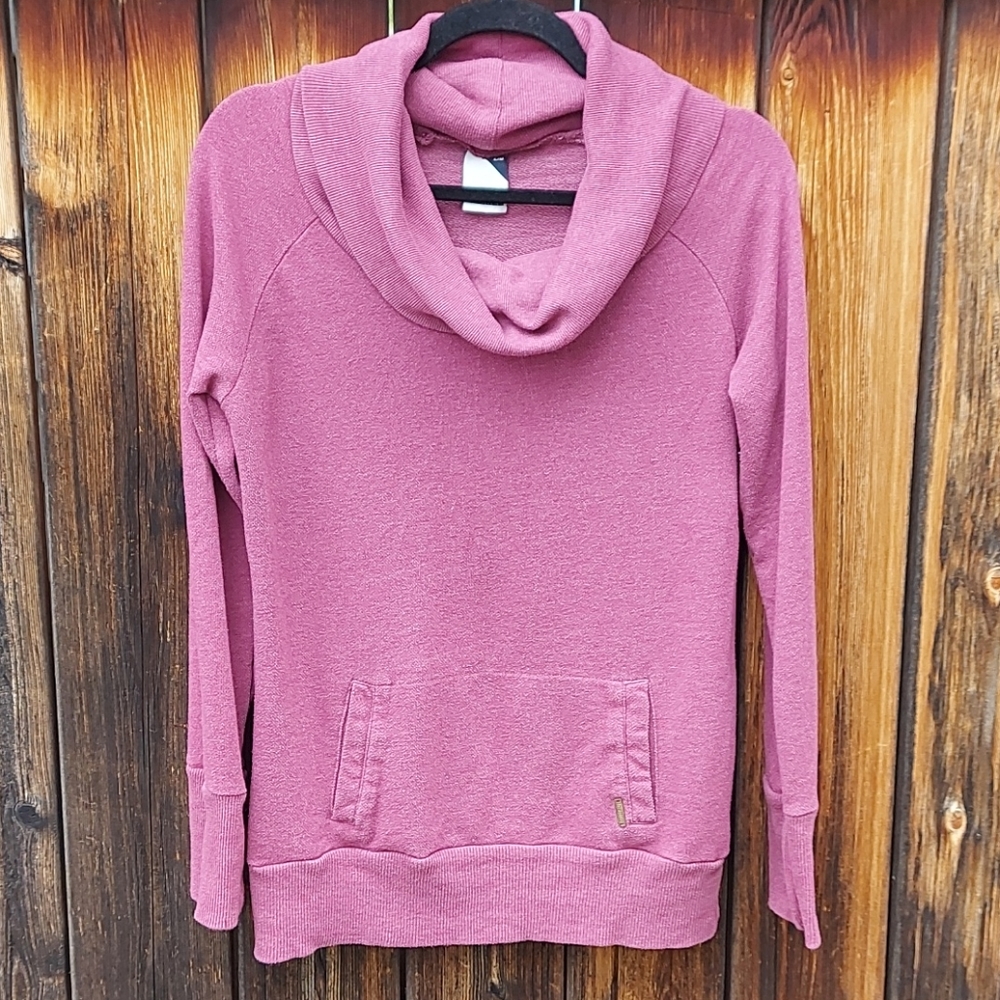 Kismet Burgandy pull over sweater
